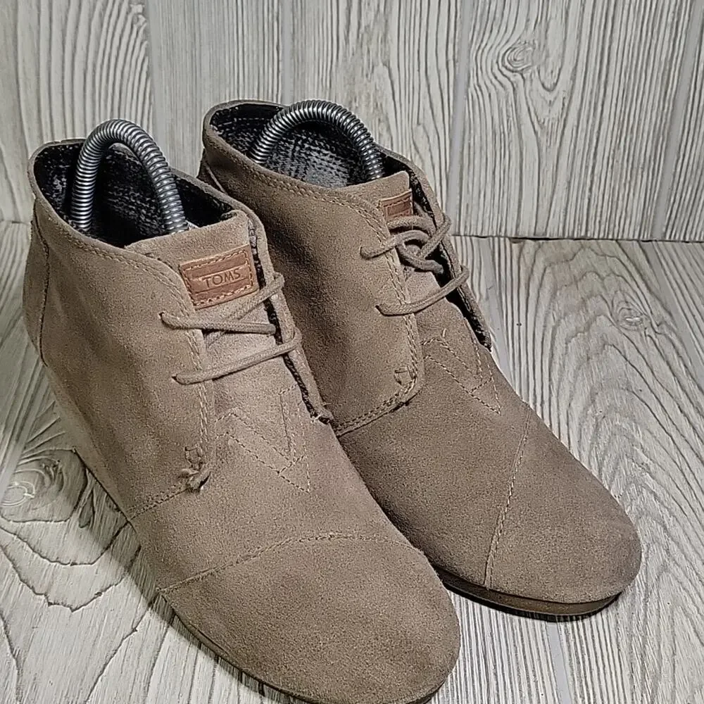 TOMS Kala Suede Wedge Lace Up Ankle Booties Womens Size 8